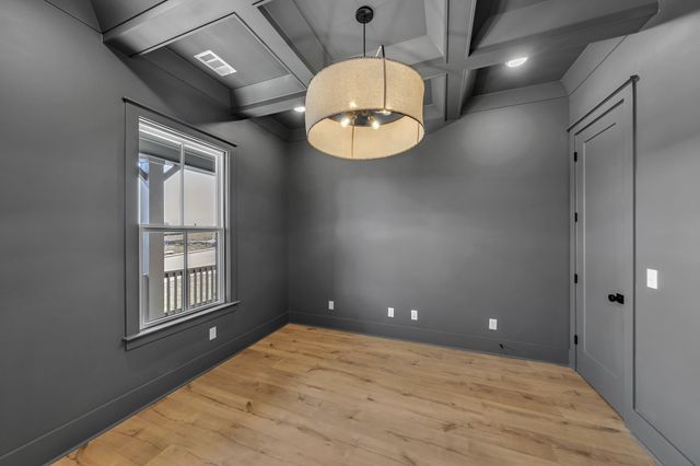 5001 Fairhaven Cir, Thompsons Station, TN 37179