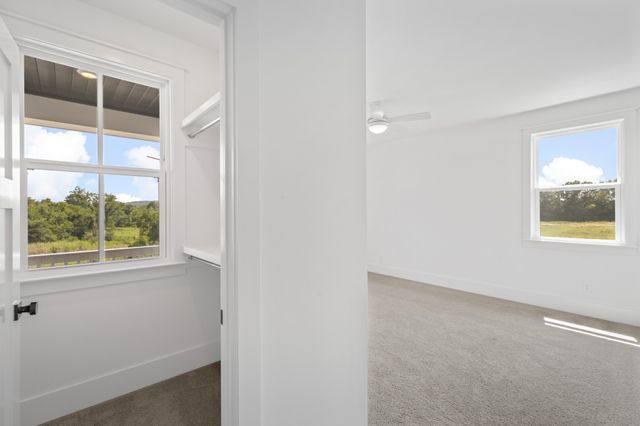 5001 Fairhaven Cir, Thompsons Station, TN 37179