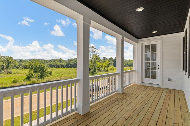 5001 Fairhaven Cir, Thompsons Station, TN 37179