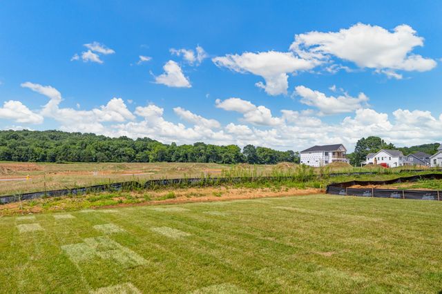 5001 Fairhaven Cir, Thompsons Station, TN 37179