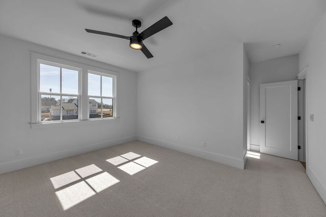 5001 Fairhaven Cir, Thompsons Station, TN 37179