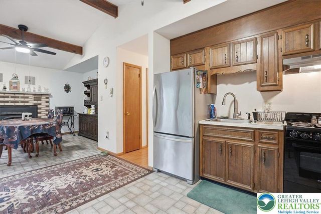 149 McMichaels Court, Chestnuthill Twp, PA 18360