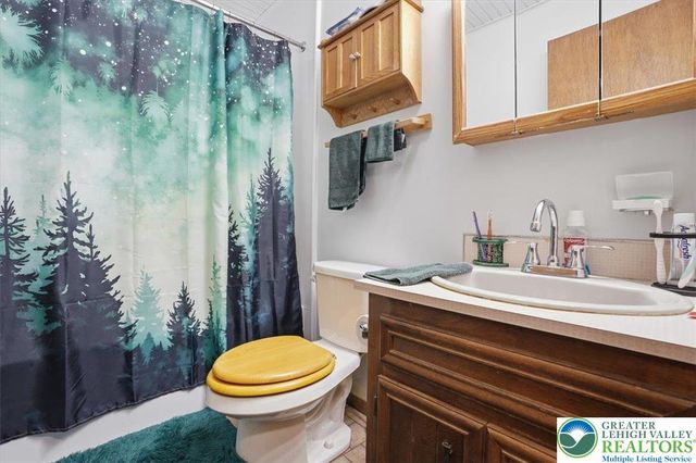 149 McMichaels Court, Chestnuthill Twp, PA 18360