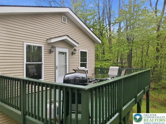 149 McMichaels Court, Chestnuthill Twp, PA 18360