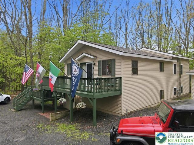 149 McMichaels Court, Chestnuthill Twp, PA 18360