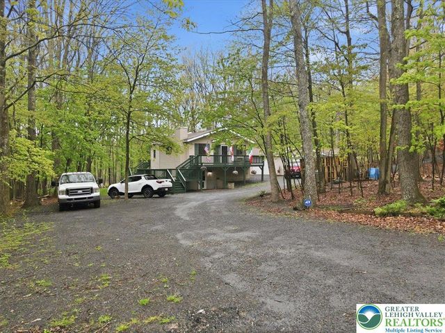 149 McMichaels Court, Chestnuthill Twp, PA 18360