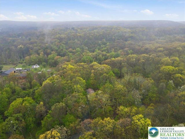 149 McMichaels Court, Chestnuthill Twp, PA 18360