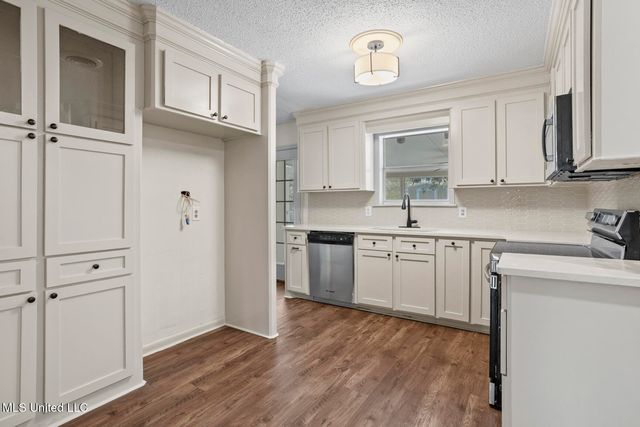 1013 Normandy Drive, Clinton, MS 39056