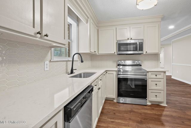 1013 Normandy Drive, Clinton, MS 39056