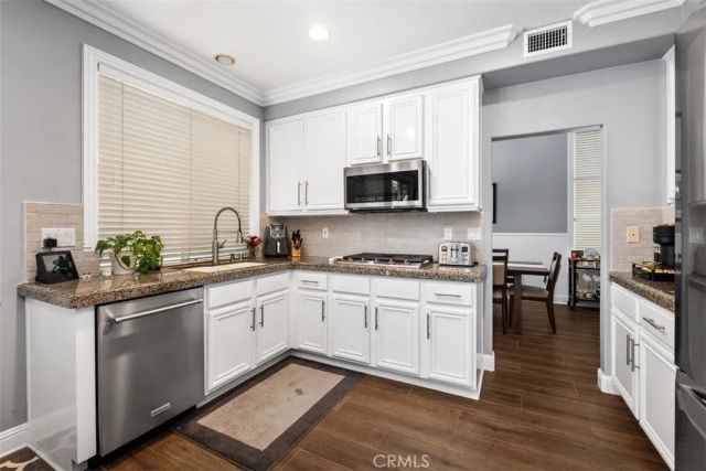 24 Via Gatillo, Rancho Santa Margarita, CA 92688