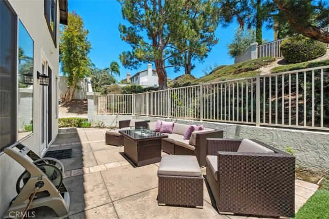 24 Via Gatillo, Rancho Santa Margarita, CA 92688