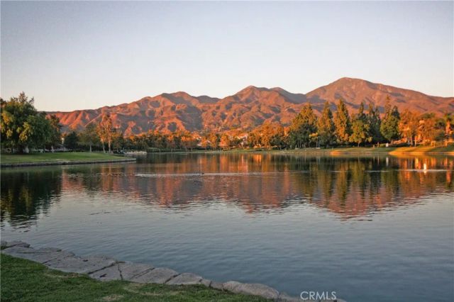 24 Via Gatillo, Rancho Santa Margarita, CA 92688