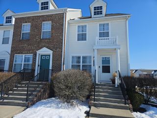 988 Hartford Village Boulevard, Columbus, OH 43228