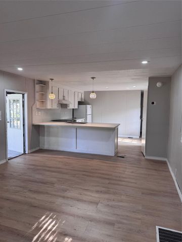 251 Ramp Way, Trinity, TX 75862