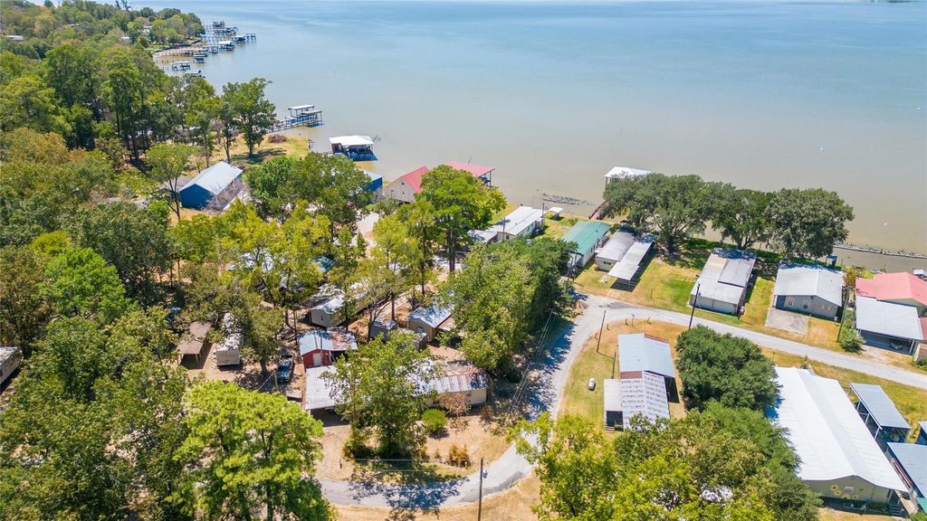 251 Ramp Way, Trinity, TX 75862