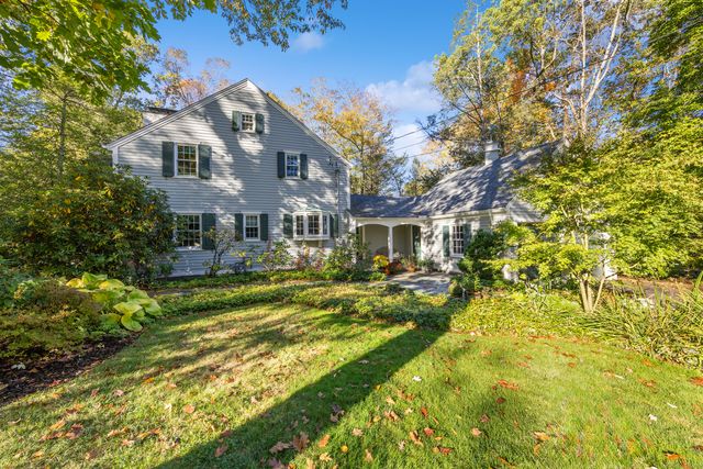 175 Tokeneke Drive, North Haven, CT 06473