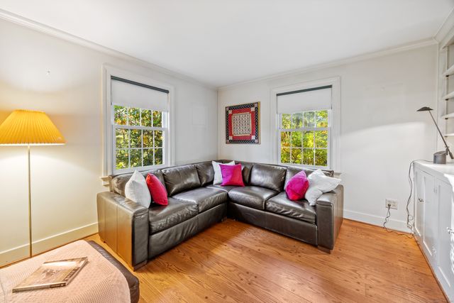 175 Tokeneke Drive, North Haven, CT 06473