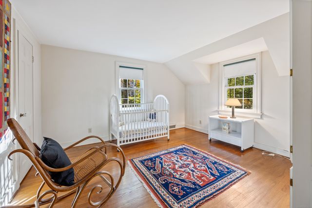 175 Tokeneke Drive, North Haven, CT 06473