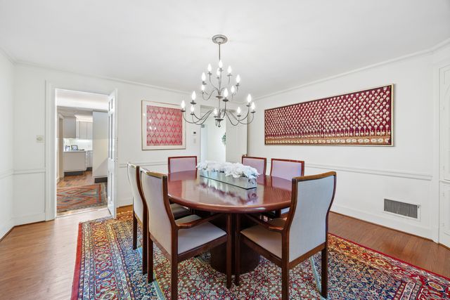 175 Tokeneke Drive, North Haven, CT 06473