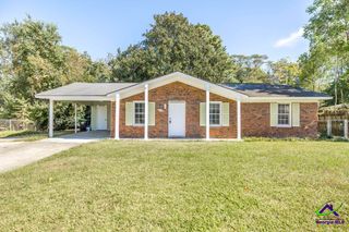 434 Carolina Avenue, Warner Robins, GA 31093