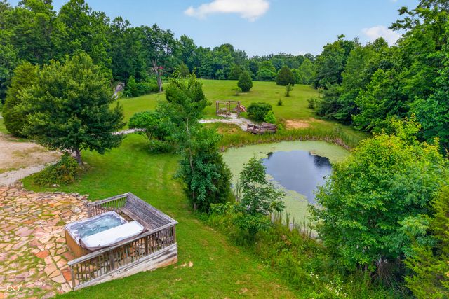 9601 Buffalo Pike, Freetown, IN 47235