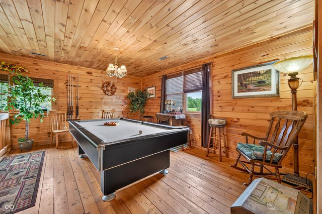 9601 Buffalo Pike, Freetown, IN 47235