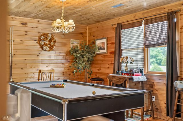 9601 Buffalo Pike, Freetown, IN 47235