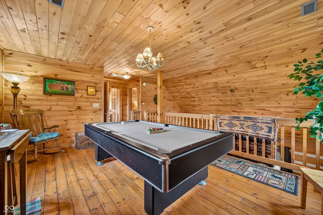 9601 Buffalo Pike, Freetown, IN 47235