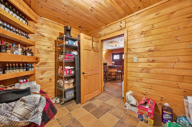 9601 Buffalo Pike, Freetown, IN 47235