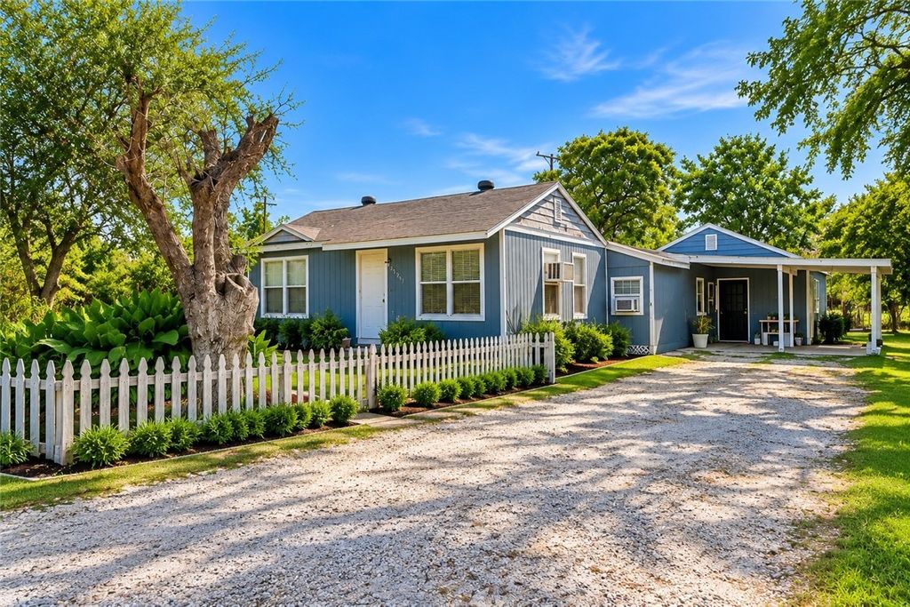 2707 Avenue K, Ingleside, TX 78362 — exterior