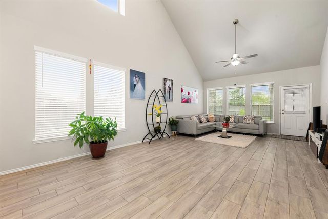 10703 Maia Mills Court, Richmond, TX 77406