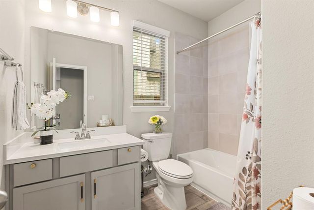 10703 Maia Mills Court, Richmond, TX 77406