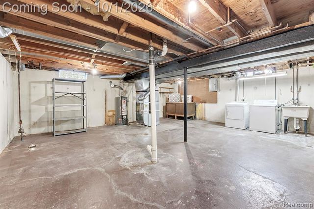 20444 Leonard Avenue, Brownstown, MI 48183