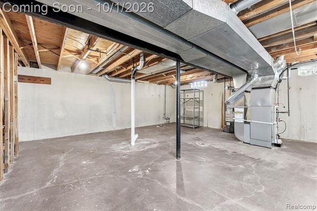 20444 Leonard Avenue, Brownstown, MI 48183