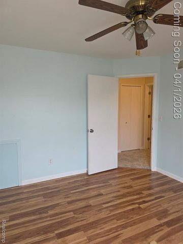 3118 Megan Drive 13, Waterford, MI 48328