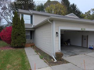 3118 Megan Drive 13, Waterford, MI 48328
