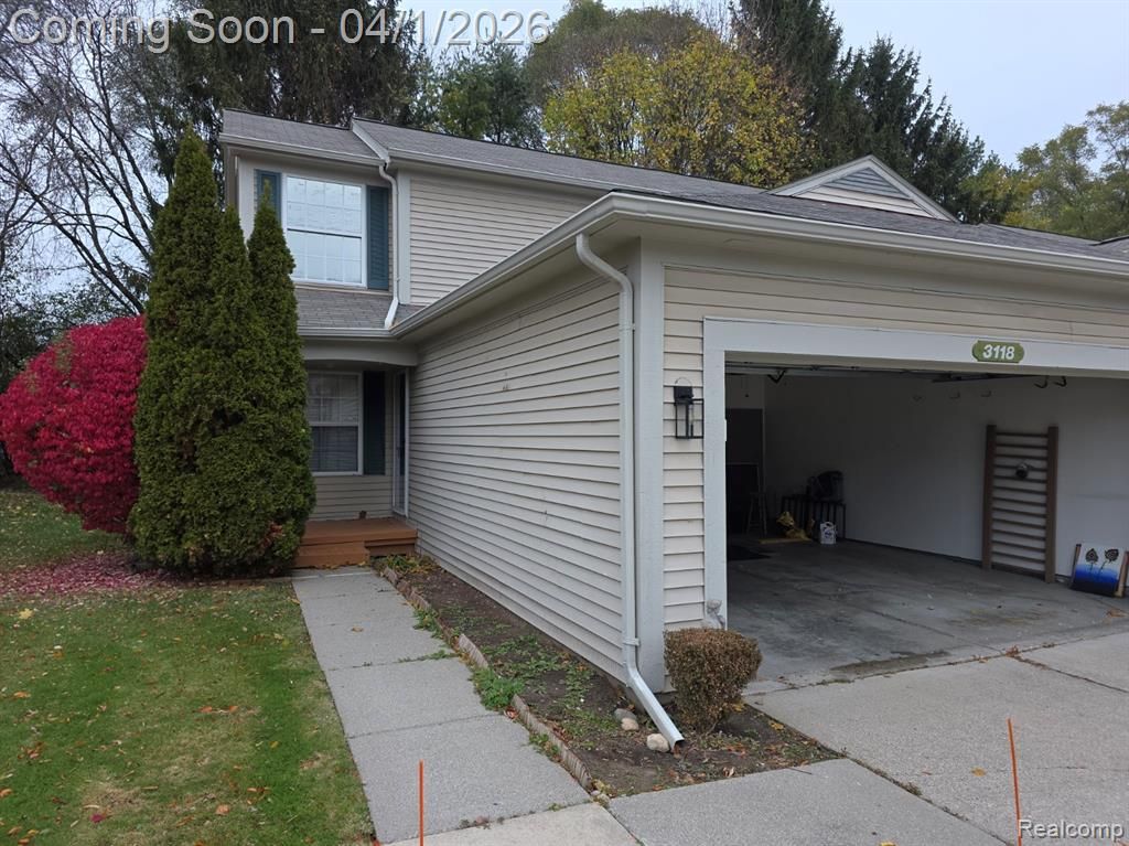 3118 Megan Drive 13, Waterford, MI 48328