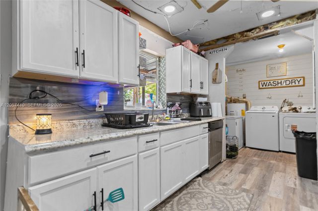 4971 SW 5th St, Margate, FL 33068