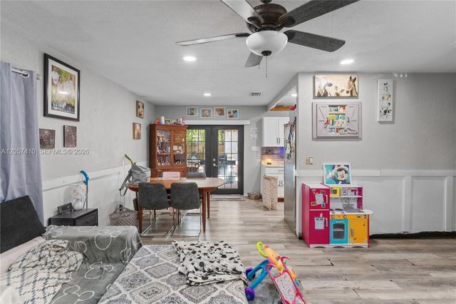 4971 SW 5th St, Margate, FL 33068