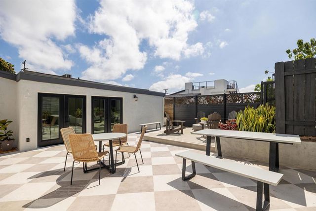 2690 Cowley Way, San Diego, CA 92110