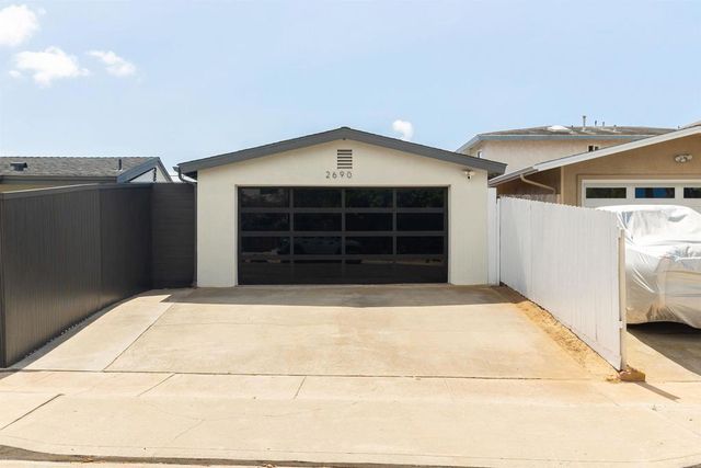 2690 Cowley Way, San Diego, CA 92110