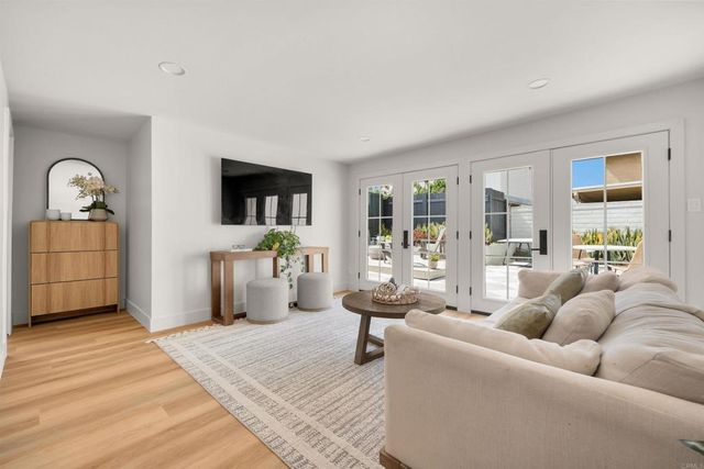 2690 Cowley Way, San Diego, CA 92110