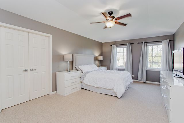 3 BLACKWOLF Court, Algonquin, IL 60102