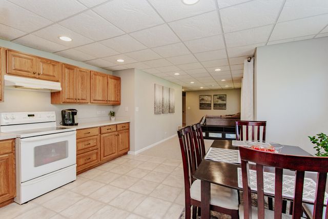3 BLACKWOLF Court, Algonquin, IL 60102