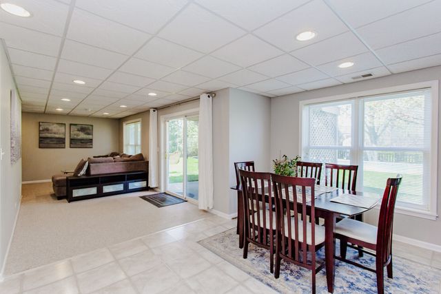 3 BLACKWOLF Court, Algonquin, IL 60102