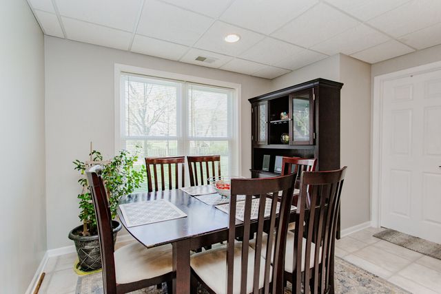 3 BLACKWOLF Court, Algonquin, IL 60102