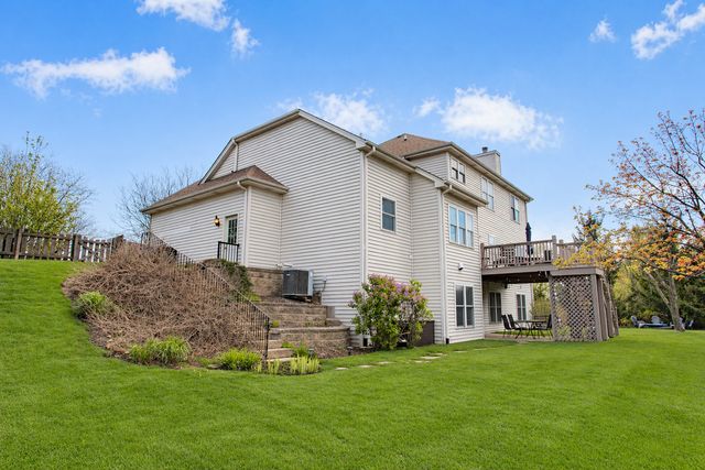 3 BLACKWOLF Court, Algonquin, IL 60102