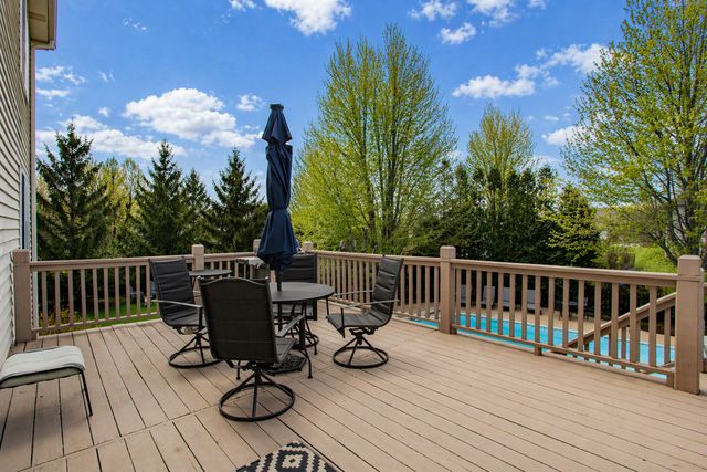 3 BLACKWOLF Court, Algonquin, IL 60102
