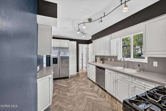 2461 Orchard Hills Boulevard, Toledo, OH 43615