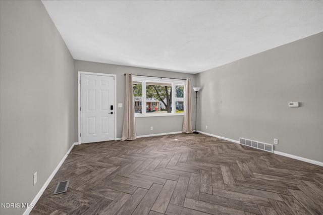 2461 Orchard Hills Boulevard, Toledo, OH 43615